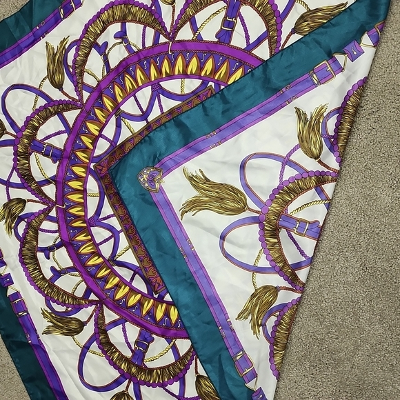 Purple green gold head scarf wrap table top cover old world vibes - Picture 4 of 4